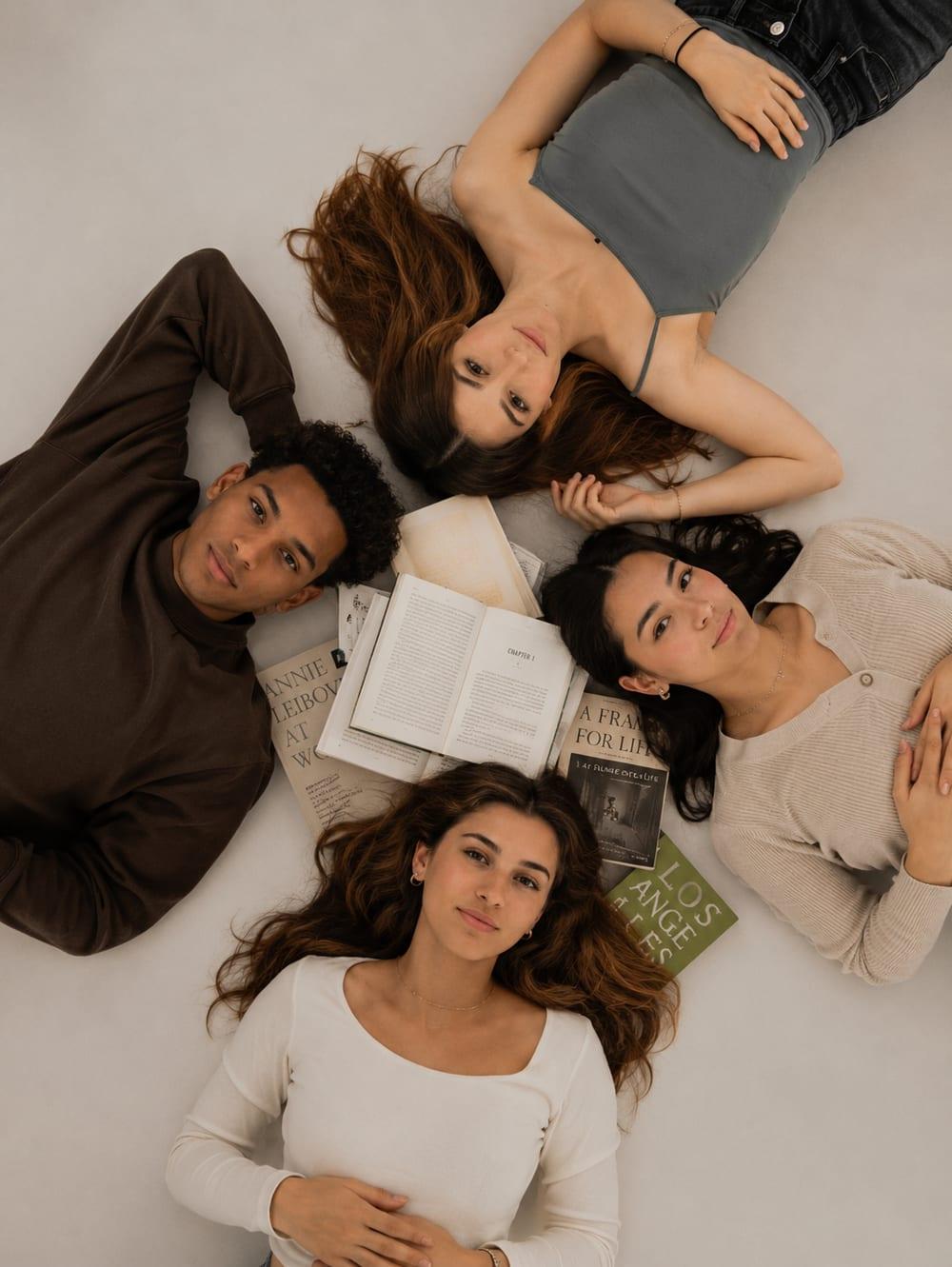 INCONTRO — Centro cultural de lenguas y artes